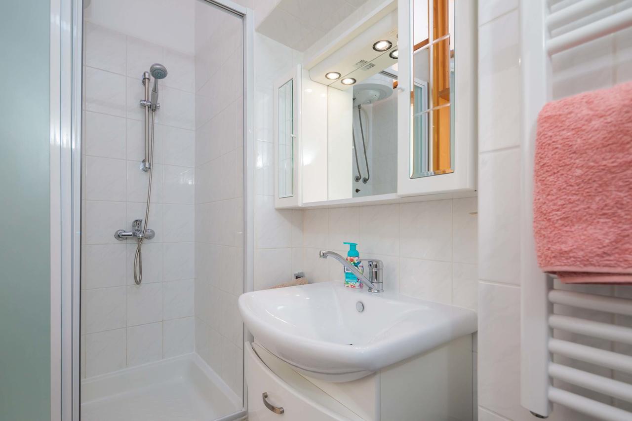 Apartament Pere